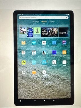 Black Tablet with Vibrant Display - Unbranded